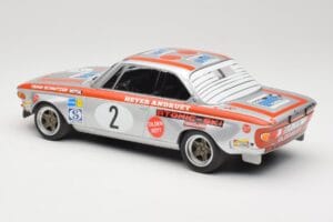 BMW 2800 CS E9 #2 Team Schnitzer J. Fitzpatrick / H. Heyer Winners Grand Prix Touring Cars Nurburgring 1972 Minichamps 1:18 1 - imagem 5 de 6