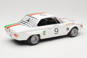 BMW 2800 CS E9 #9 Castrol BMW T. Moorkens / E. Haxhe 24 Hours of Spa 1971 Minichamps 1:18 155712709 Metal - imagem 2 de 6