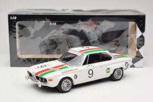 BMW 2800 CS E9 #9 Castrol BMW T. Moorkens / E. Haxhe 24 Hours of Spa 1971 Minichamps 1:18 155712709 Metal - imagem 6 de 6