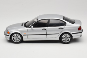 BMW 3 Series E46 Prata UT Models 1:18 80439421535 Metal - imagem 4 de 8