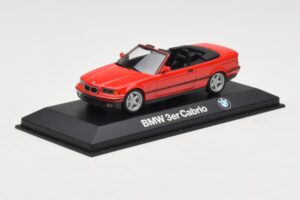 BMW 3 Series E30 Cabriolet Vermelho Minichamps 1:43 80429421500 Metal - imagem 2 de 4