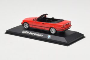 BMW 3 Series E30 Cabriolet Vermelho Minichamps 1:43 80429421500 Metal - imagem 3 de 4