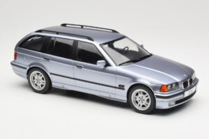 BMW 3 Series E36 Touring Blue Metallic MCG 1:18 MCG18365 Metal - imagem 4 de 6