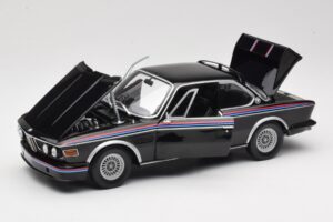BMW 3.0 CSL E9 Preto Minichamps 1:18 180029025 Metal - imagem 2 de 8