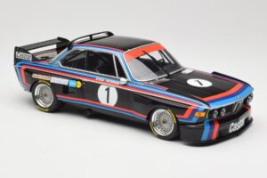 BMW 3.0 CSL E9 #1 BMW Motorsport H-J. Stuck Winner Norisring Trophy 1974 Minichamps 1:18 155742691 Metal - imagem 4 de 6