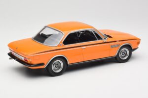 BMW 3.0 CSL E9 Laranja Minichamps 1:18 155028131 Metal - imagem 2 de 6