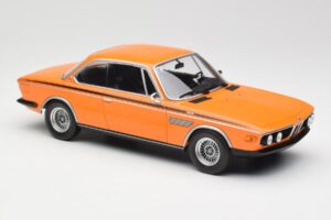 BMW 3.0 CSL E9 Laranja Minichamps 1:18 155028131 Metal - imagem 4 de 6