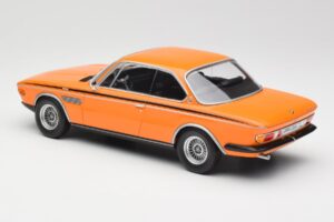 BMW 3.0 CSL E9 Laranja Minichamps 1:18 155028131 Metal - imagem 5 de 6