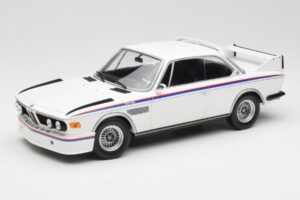 BMW 3.0 CSL E9 Branco Minichamps 1:18 155028136 Metal