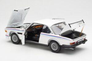 BMW 3.0 CSL E9 Com Kit Spoiler Branco Minichamps 1:18 180029021 Metal - imagem 5 de 8