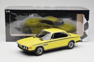 BMW 3.0 CSL E9 Amarelo Minichamps 1:18 155028130 Metal - imagem 6 de 6
