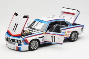 BMW 3.0 CSL #11 C. Amon / H. Stuck 24 Hours of Spa 1973 AUTOart 1:18 87347 Metal - imagem 2 de 8