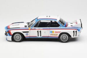 BMW 3.0 CSL #11 C. Amon / H. Stuck 24 Hours of Spa 1973 AUTOart 1:18 87347 Metal - imagem 4 de 8