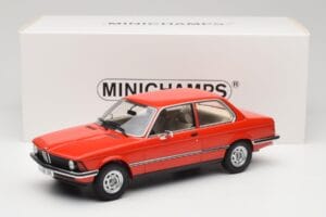 BMW 316 E21 Vermelho Minichamps 1:18 107024100 Resina - imagem 6 de 6