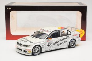 BMW 320i E46 #43 D. Muller WTCC 2005 AUTOart 1:18 80543 Metal - imagem 6 de 6