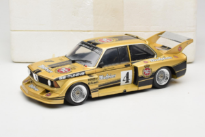 BMW 320i #4 Warsteiner J. Obermoser DRM 1977 Minichamps 1:18 180772105-R1 Metal - imagem 8 de 8