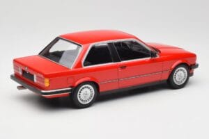 BMW 323i E21 Vermelho Minichamps 1:18 155026000 Metal - imagem 2 de 6