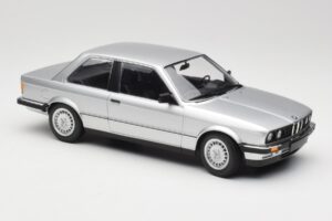 BMW 323i E21 Prata Minichamps 1:18 155026001 Metal - imagem 4 de 6