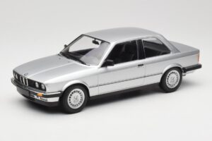 BMW 323i E21 Prata Minichamps 1:18 155026001 Metal