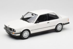 BMW 323i E21 Branco Minichamps 1:18 155026005 Metal