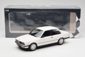 BMW 323i E21 Branco Minichamps 1:18 155026005 Metal - imagem 6 de 6