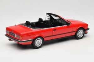 BMW 325i E30 Cabriolet Vermelho Vivo Otto 1:18 OT1194 Resina - imagem 2 de 6