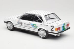 BMW 325i E30 #2 O. Manthey Vogelsang Automobile 3rd Place Eifel Race DTM 1986 Minichamps 1:18 155862602 Metal - imagem 5 de 6