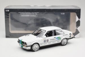BMW 325i E30 #2 O. Manthey Vogelsang Automobile 3rd Place Eifel Race DTM 1986 Minichamps 1:18 155862602 Metal - imagem 6 de 6