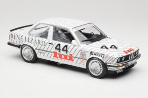 BMW 325i E30 #44 A. Vogt / K. Oestreich Class Winners EG Trophy ETCC Zolder 1986 Minichamps 1:18 155862644 Metal - imagem 4 de 6