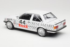BMW 325i E30 #44 A. Vogt / K. Oestreich Class Winners EG Trophy ETCC Zolder 1986 Minichamps 1:18 155862644 Metal - imagem 5 de 6
