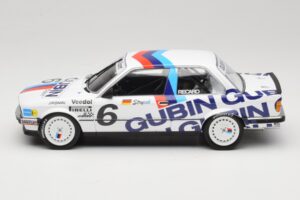 BMW 325i E30 #6 Gubin Sport V. Strycek DTM 1986 Minichamps 1:18 155862606 Metal - imagem 3 de 6