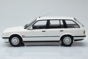 BMW 325i E30 Touring Branco Edição Limitada Norev 1:18 183217 Metal - imagem 3 de 6