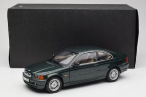 BMW 328 Ci E46 Verde Kyosho 1:18 80439411466 Metal - imagem 8 de 8