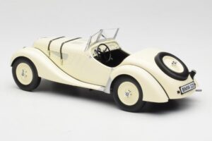 BMW 328 Roadster Branco Minichamps 1:18 80432411548 Metal - imagem 5 de 6
