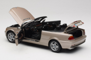 BMW 328i E46 Cabriolet Sand Beige Metallic Kyosho 1:18 80430009756 Metal - imagem 6 de 9