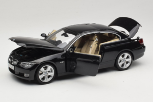 BMW 335i E93 Cabriolet Sapphire Black Kyosho 1:18 80430413375 Metal - imagem 2 de 10