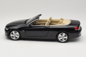BMW 335i E93 Cabriolet Sapphire Black Kyosho 1:18 80430413375 Metal - imagem 4 de 10