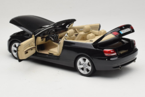 BMW 335i E93 Cabriolet Sapphire Black Kyosho 1:18 80430413375 Metal - imagem 5 de 10