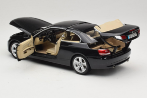 BMW 335i E93 Cabriolet Sapphire Black Kyosho 1:18 80430413375 Metal - imagem 6 de 10