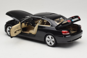 BMW 335i E93 Cabriolet Sapphire Black Kyosho 1:18 80430413375 Metal - imagem 7 de 10