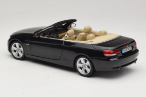 BMW 335i E93 Cabriolet Sapphire Black Kyosho 1:18 80430413375 Metal - imagem 9 de 10