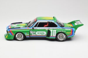 BMW 3.5 CSL E9 Schnitzer #10 D. Quester / R. Peterson 6 Hours Watkins Glen 1976 Minichamps 1:18 155762610 Metal - imagem 3 de 6
