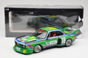 BMW 3.5 CSL E9 Schnitzer #10 D. Quester / R. Peterson 6 Hours Watkins Glen 1976 Minichamps 1:18 155762610 Metal - imagem 6 de 6