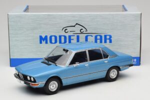BMW 5 Series E12 Azul MCG 1:18 MCG18541 Metal - imagem 6 de 6
