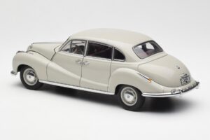 BMW 501 Cortina Cinzento AUTOart 1:18 80430393098 Metal - imagem 7 de 8