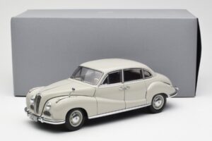 BMW 501 Cortina Cinzento AUTOart 1:18 80430393098 Metal - imagem 8 de 8