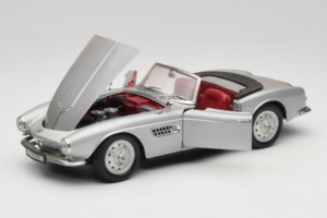 BMW 507 Cabriolet Prata Revell 1:18 8829 Metal - imagem 2 de 8