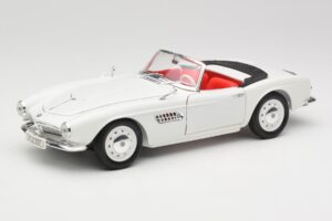 BMW 507 Touring Sport Feather White Revell 1:18 8810 Metal