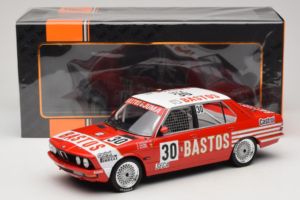 BMW 528i E28 #30 D. Quester / A. Hahne / E. Joosen 24 Hours of Spa Winner 1982 IXO 1:18 18RMC182A Metal - imagem 6 de 6