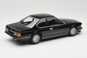 BMW 635 CSi E24 Black Metallic Minichamps 1:18 155028104 Metal - imagem 2 de 6